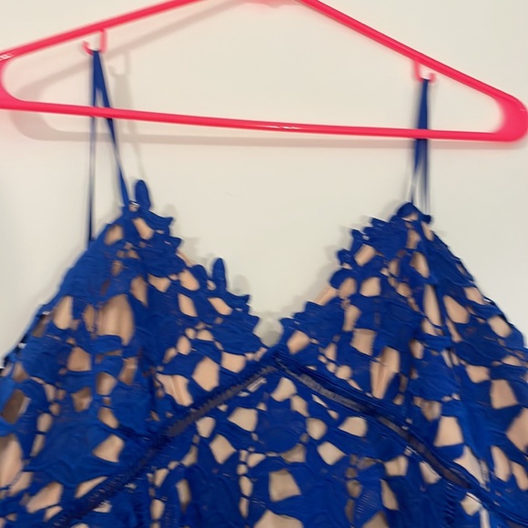 Beautiful dress! Only worn once - Picture 2 of 4